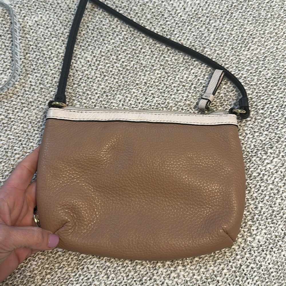 Gorgeous Neautral Calvin Klein Crossbody Leather Purse - Like NEW